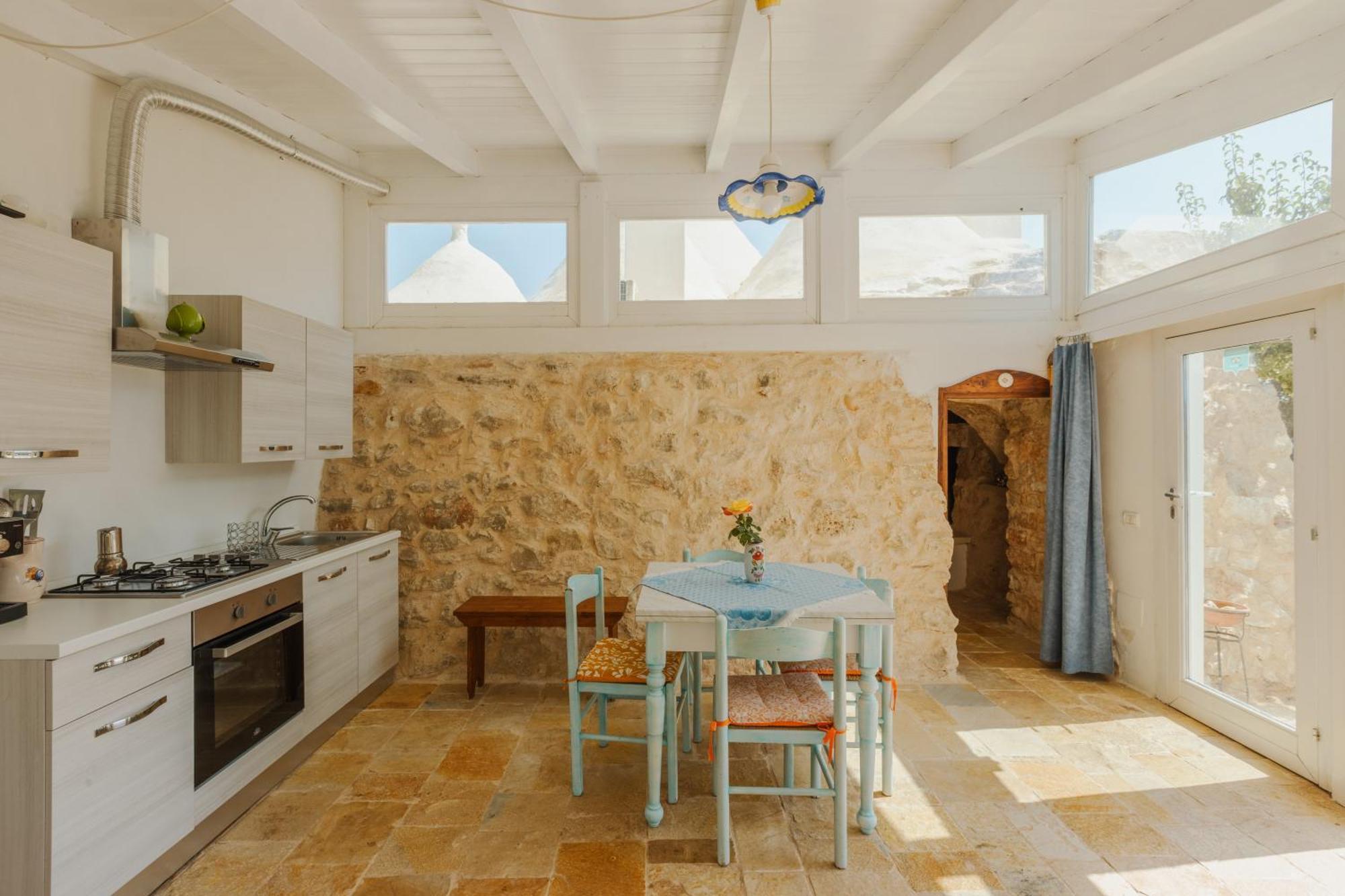 Trullo Tarantini Con Piscina Privata Lägenhet Latiano Exteriör bild