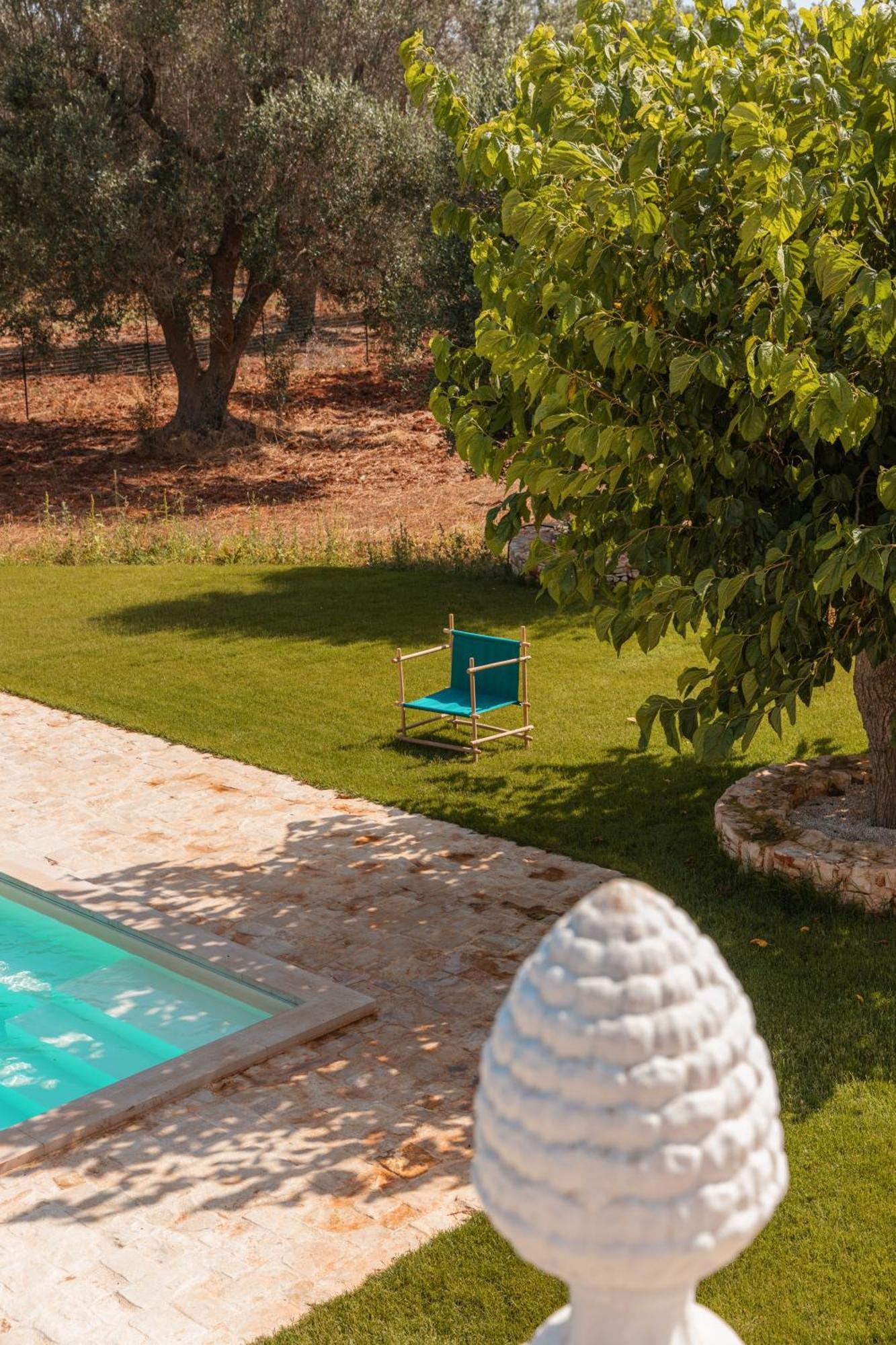 Trullo Tarantini Con Piscina Privata Lägenhet Latiano Exteriör bild
